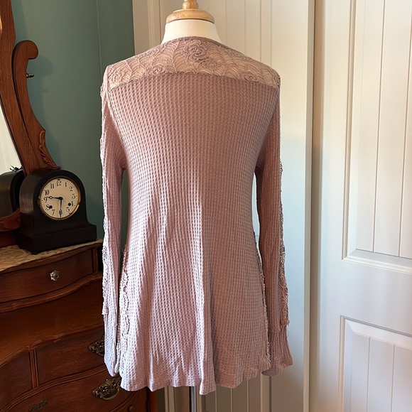 Knox Rose large top - Picture 5 of 6